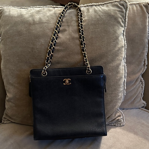 Chanel Classic Black Shoulder Bag with Gold Chain - Picture 1 of 10